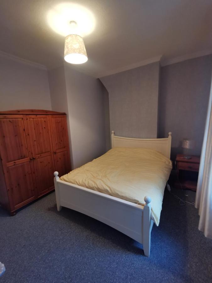 Parkside House 3 Bedroom 2 Bathroom. Parking. Barrow-in-Furness Exterior photo