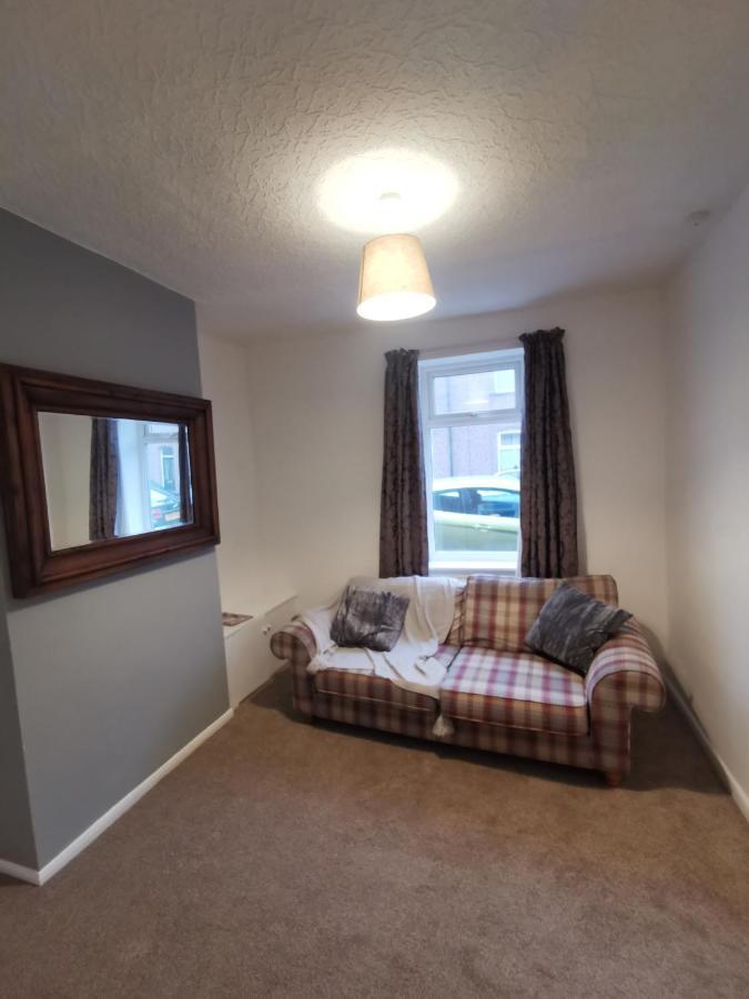 Parkside House 3 Bedroom 2 Bathroom. Parking. Barrow-in-Furness Exterior photo