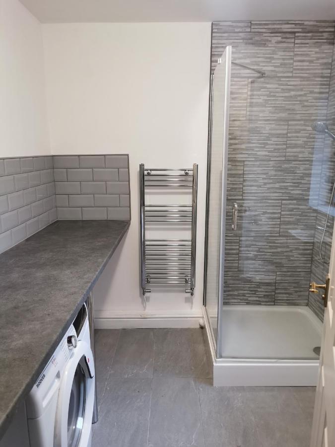 Parkside House 3 Bedroom 2 Bathroom. Parking. Barrow-in-Furness Exterior photo
